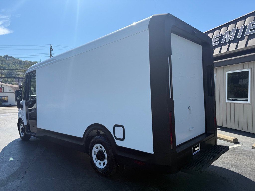 Used 2024 Chevrolet Brightdrop 600 w/ Commercial Equipment Package AWD/4WD image 6