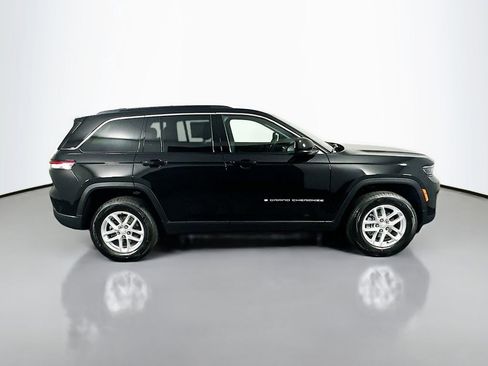 New 2025 Jeep Grand Cherokee Laredo X w/ Luxury Tech Group I image 8