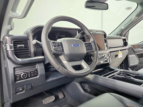 New 2026 Ford F250 Lariat w/ Lariat Ultimate Package image 18