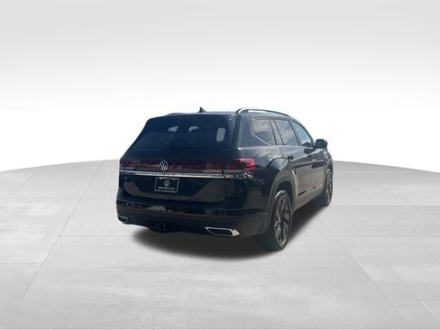 New 2026 Volkswagen Atlas SE FWD image 5