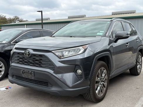 Used 2019 Toyota RAV4 XLE Premium w/ Cold Weather Package image 16