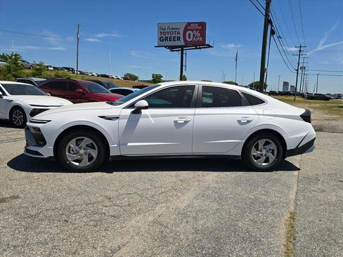 New 2026 Hyundai Sonata SE FWD image 6