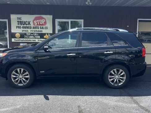 Used 2011 Kia Sorento SX AWD/4WD image 2