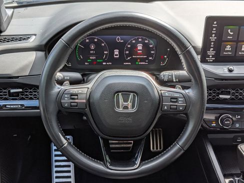 Used 2023 Honda Accord Sport image 30