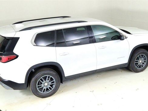New 2025 GMC Acadia Elevation image 22