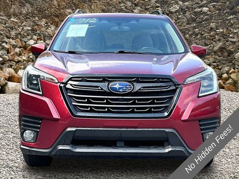 Used 2023 Subaru Forester Premium AWD/4WD image 3