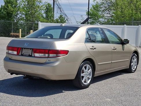 Used 2004 Honda Accord EX image 8