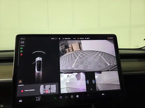 Used 2018 Tesla Model 3 Long Range image 16