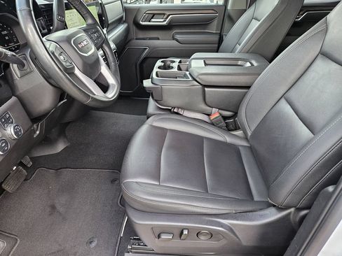 Used 2025 GMC Sierra 1500 SLT RWD image 11