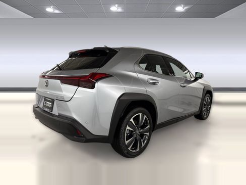 Used 2024 Lexus UX 250h FWD image 9