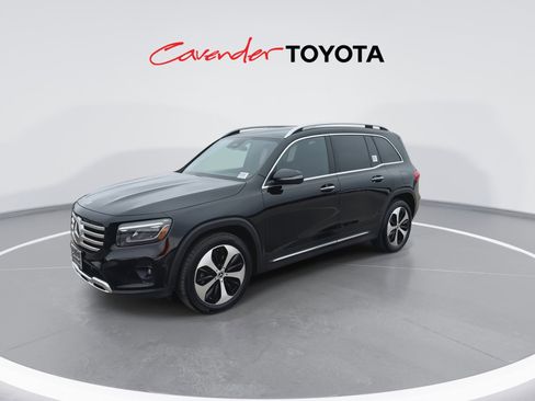 Used 2024 Mercedes-Benz GLB 250 image 4