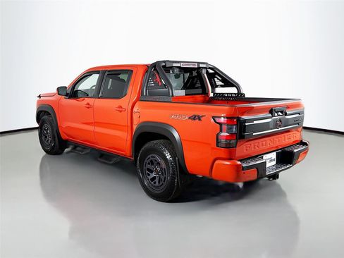 Used 2025 Nissan Frontier PRO-4X image 6