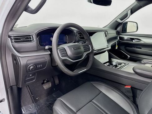 New 2026 Jeep Grand Wagoneer Limited AWD/4WD image 9