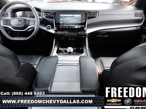 Used 2023 Jeep Wagoneer Series II image 7