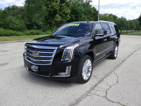 Used 2017 Cadillac Escalade ESV Platinum AWD/4WD image 1