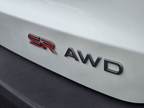 Used 2025 Nissan Kicks SR w/ Illumination Package AWD/4WD image 6