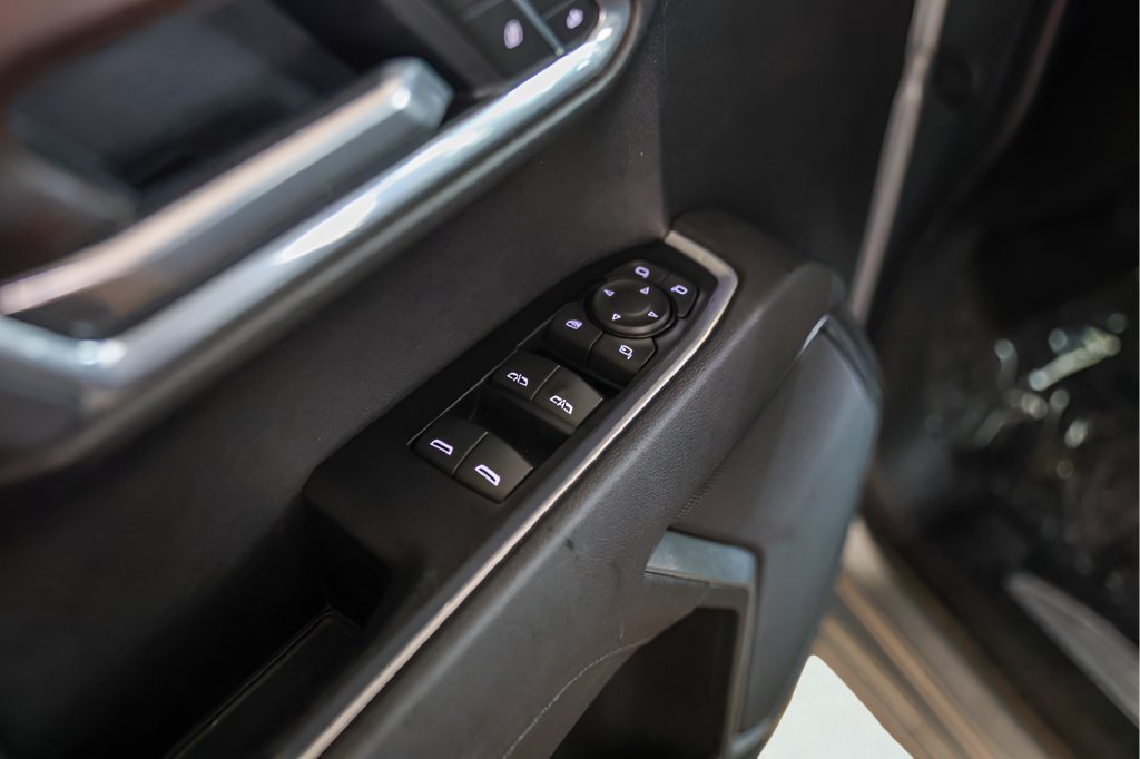 Used 2025 GMC Sierra 1500 SLT RWD image 22