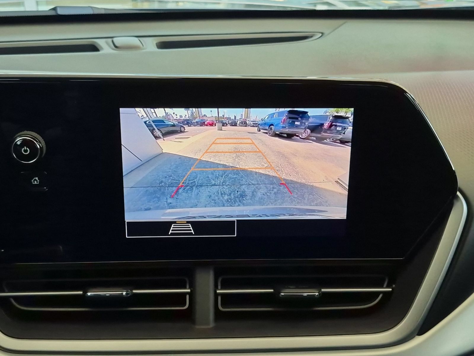 Used 2026 Chevrolet Trax LS FWD image 19