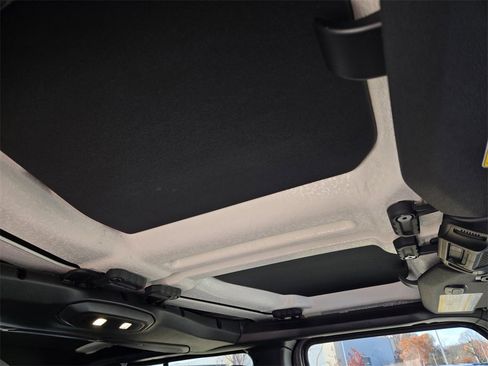 New 2026 Jeep Gladiator Mojave image 10