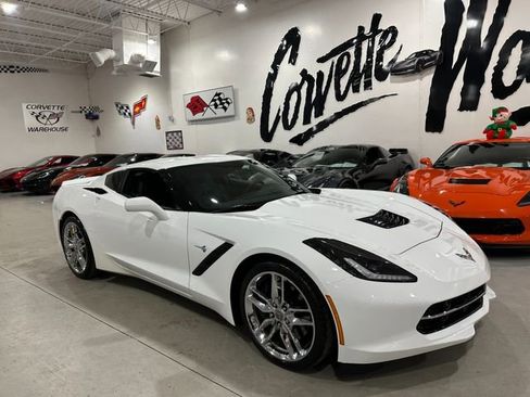 Used 2016 Chevrolet Corvette Stingray Coupe w/ 2LT Preferred Equipment Group image 23