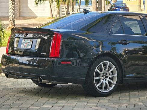 Used 2009 Cadillac STS V image 7