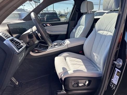Used 2026 BMW X7 xDrive40i w/ M Sport Package image 11
