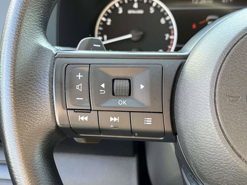 Used 2023 Nissan Pathfinder S image 21