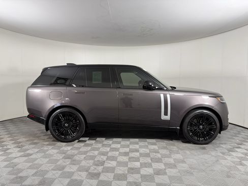 Used 2025 Land Rover Range Rover Autobiography AWD/4WD image 8