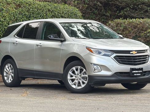 Used 2021 Chevrolet Equinox LT w/ LPO, Cargo Package image 1