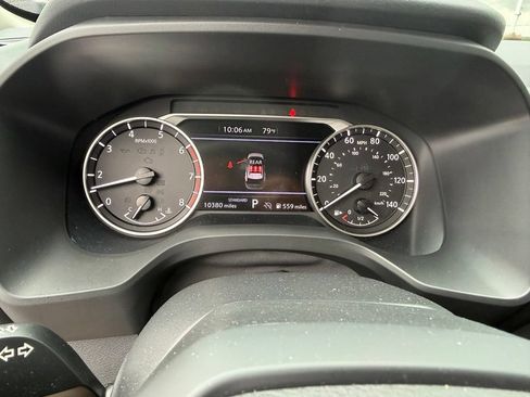 Used 2025 Nissan Rogue SV w/ SV Premium Package FWD image 21