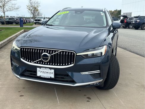 Used 2023 Volvo XC60 B5 Plus AWD/4WD image 3