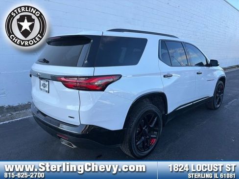 Used 2022 Chevrolet Traverse Premier w/ Redline Edition image 5