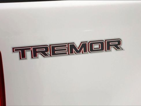 Used 2021 Ford Ranger Lariat w/ Tremor Off-Road Package AWD/4WD image 8