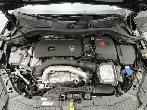 Certified 2025 Mercedes-Benz GLA 250 image 30