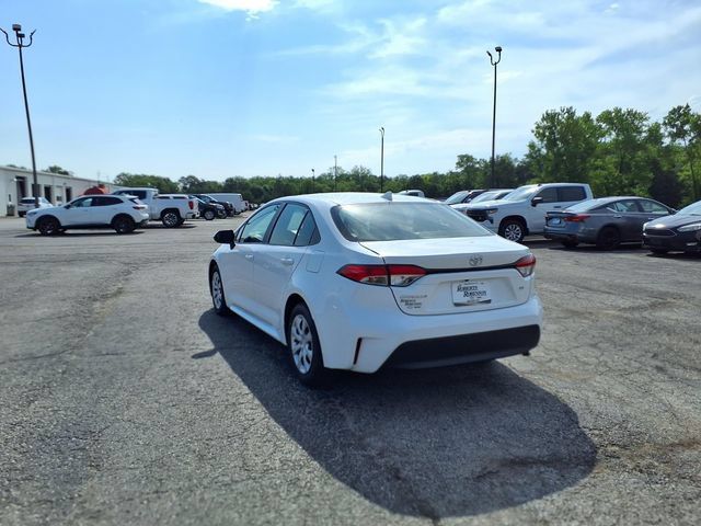 Used 2024 Toyota Corolla LE FWD image 8