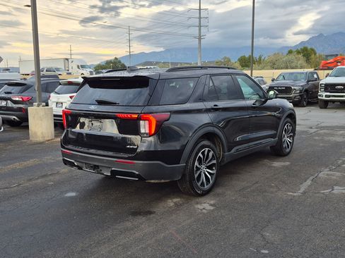 Used 2026 Ford Explorer ST-Line AWD/4WD image 3