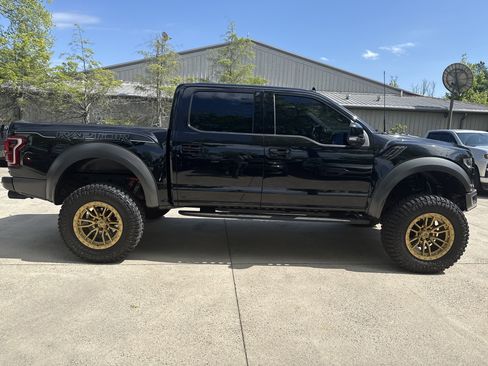 Used 2020 Ford F150 Raptor w/ Equipment Group 802A Luxury AWD/4WD image 8