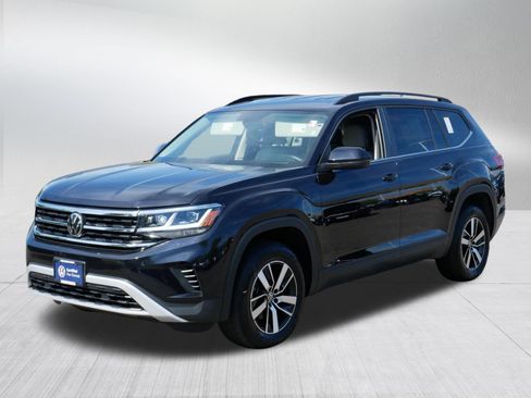 Certified 2023 Volkswagen Atlas SE AWD/4WD image 3