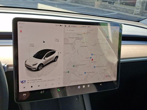 Used 2023 Tesla Model Y Long Range AWD/4WD image 22