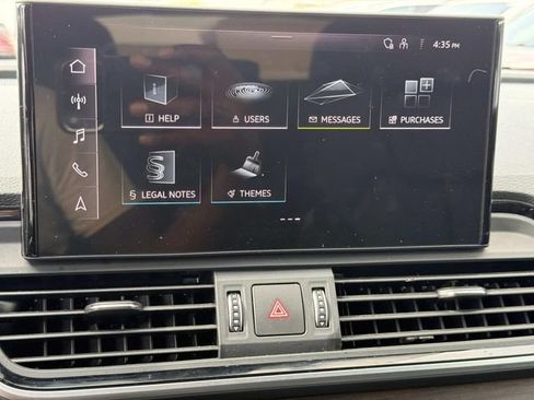 Used 2025 Audi Q5 e Premium AWD/4WD image 31