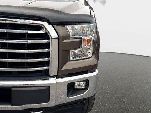 Used 2017 Ford F150 XLT w/ Equipment Group 302A Luxury image 10