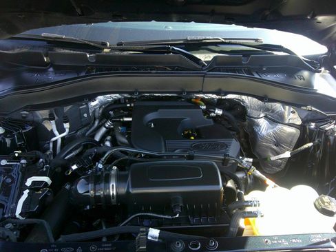 Used 2020 Ford Explorer XLT w/ Equipment Group 202A image 34