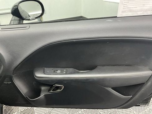 Used 2016 Dodge Challenger SRT Hellcat image 14