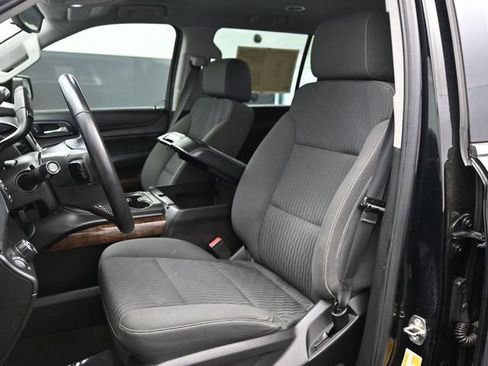 Used 2020 Chevrolet Suburban LS w/ Enhanced Driver Alert Package RWD image 10