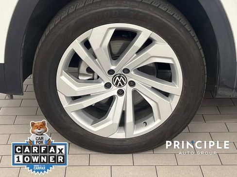 Used 2022 Volkswagen Atlas SE w/ Panoramic Sunroof Package image 7