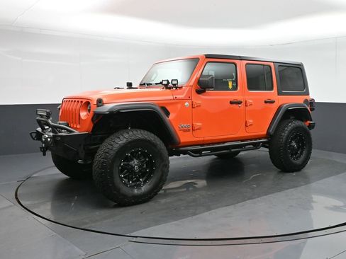 Used 2019 Jeep Wrangler Unlimited Sport S image 3