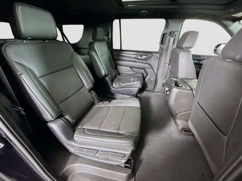 Used 2023 GMC Yukon XL Denali AWD/4WD image 29