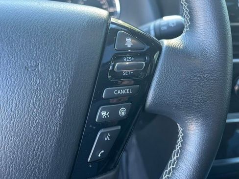 Used 2022 INFINITI QX80 Luxe w/ Cargo Package AWD/4WD image 18