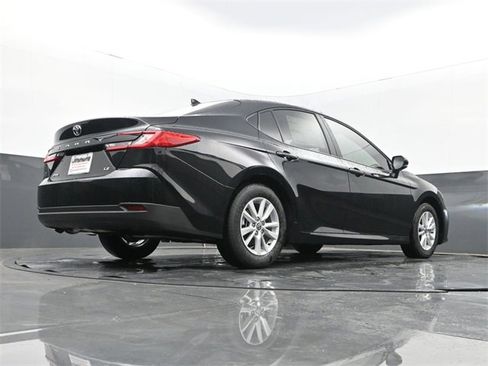 New 2026 Toyota Camry LE image 25