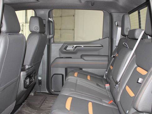 New 2026 GMC Sierra 1500 AT4 w/ AT4 Premium Package image 27